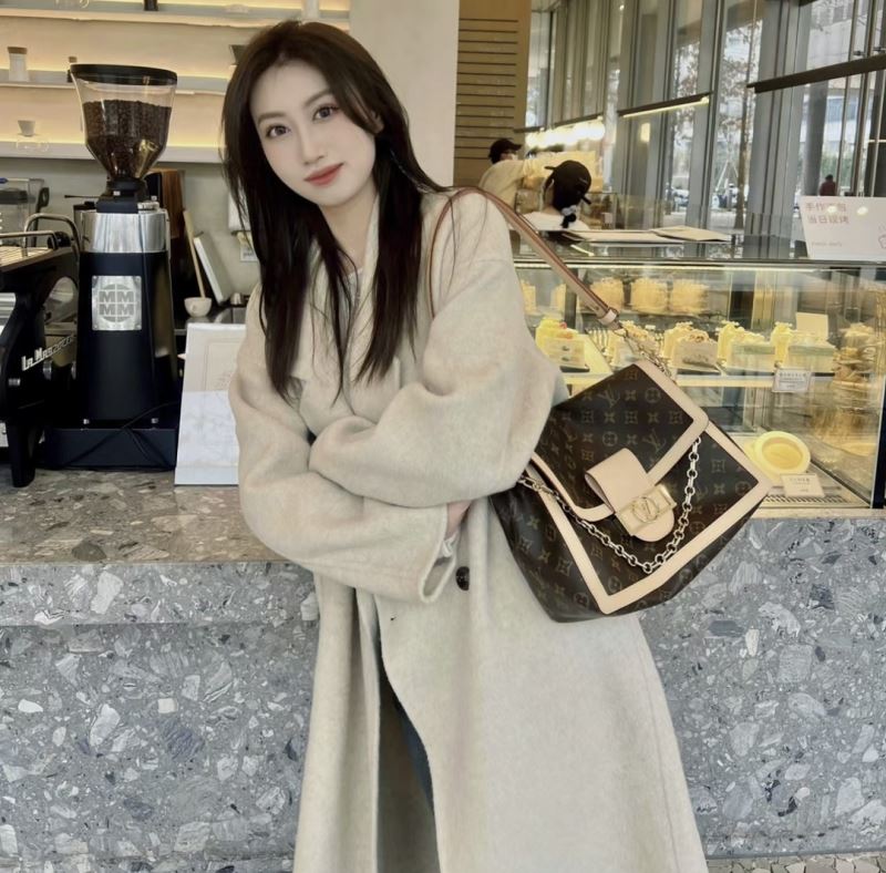 Louis Vuitton Dauphine Bags